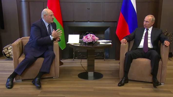 Ищенко объяснил «наив» русских и «хитрость» Лукашенко