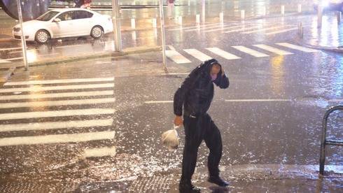 Дожди и град в Израиле: сколько дней продлится "мини-зима"