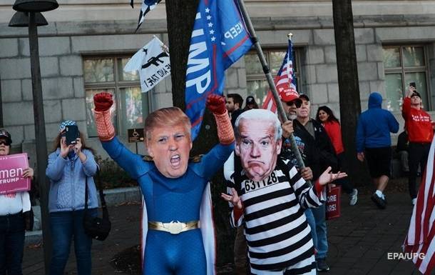 В Вашингтоне произошли массовые столкновения сторонников Трампа и Байдена