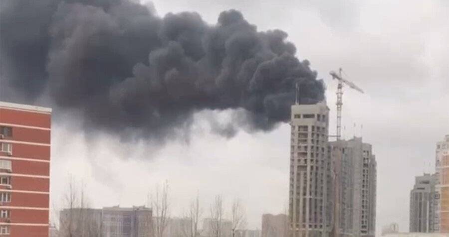 На Нежинской улице горит новостройка