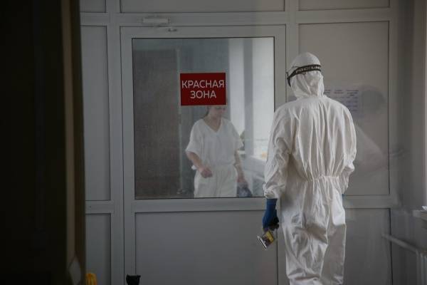 В России второй день подряд выявляют более 22 тысяч зараженных COVID-19