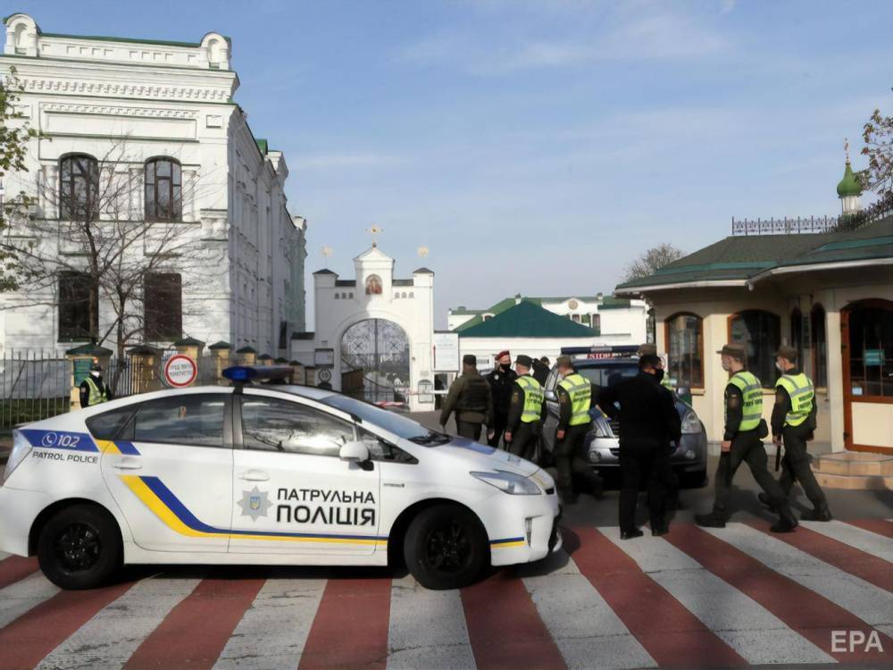 Полиция заявила о почти тысячи нарушений "карантина выходного дня" по Украине