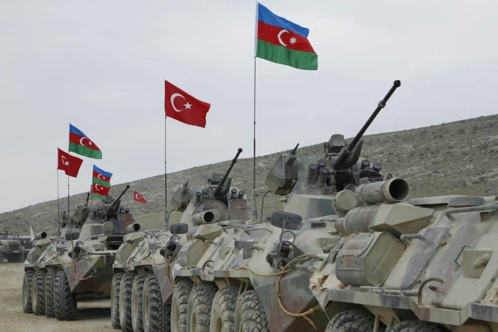 Турция хочет отправить в Азербайджан своих военных
