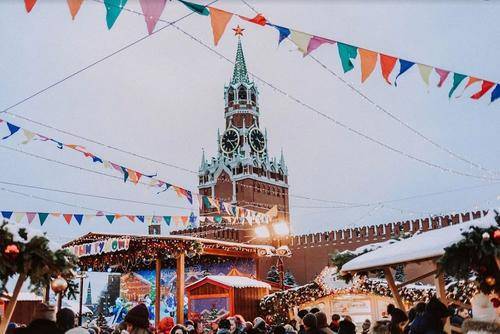 Новогоднюю кремлевскую елку в этом году решили не проводить