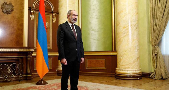"Премьер должен уйти при любом раскладе": эксперты объяснили опасность ситуации в Армении