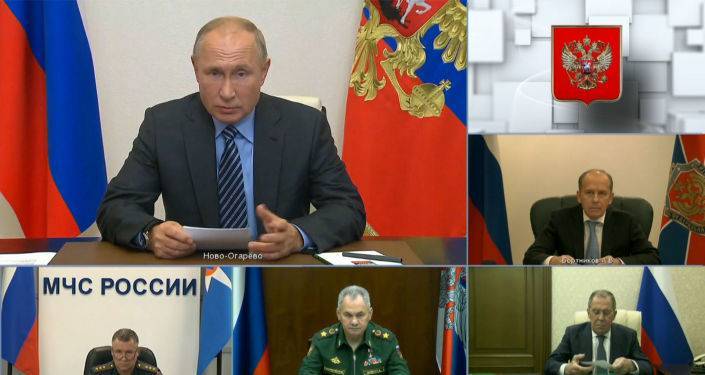 Министр обороны РФ доложил Путину о ходе миротворческой операции в Карабахе