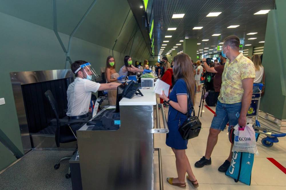 С начала года Украину посетило почти в четыре раза меньше туристов, чем в прошлом