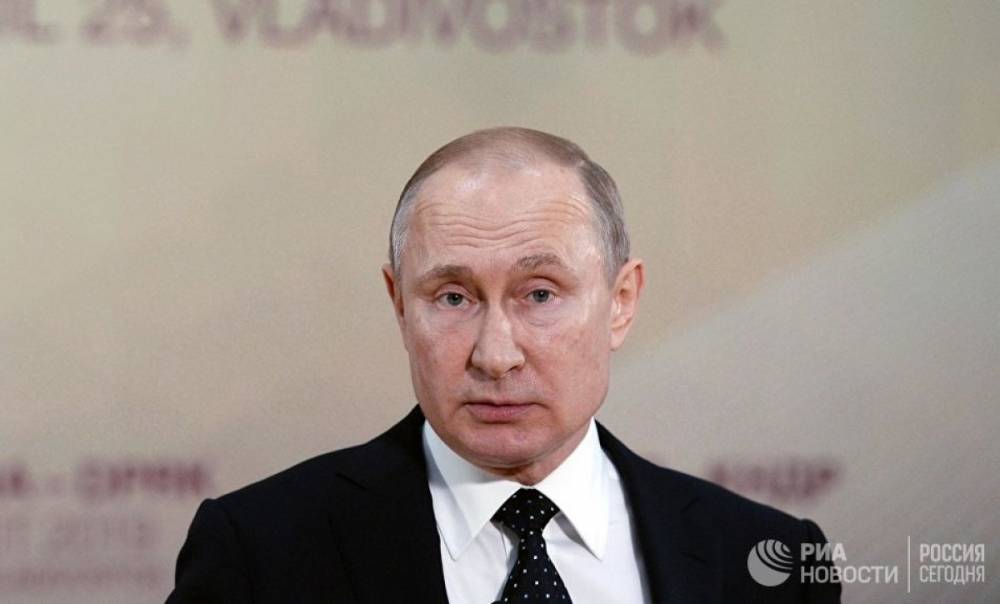 Лидеры БРИКС открыто проигнорировали доклад Путина на саммите: появилось видео