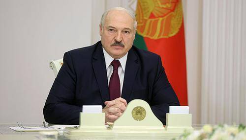 Лукашенко заявил, что гражданской война в Белоруссии может начаться со дворов в Минске