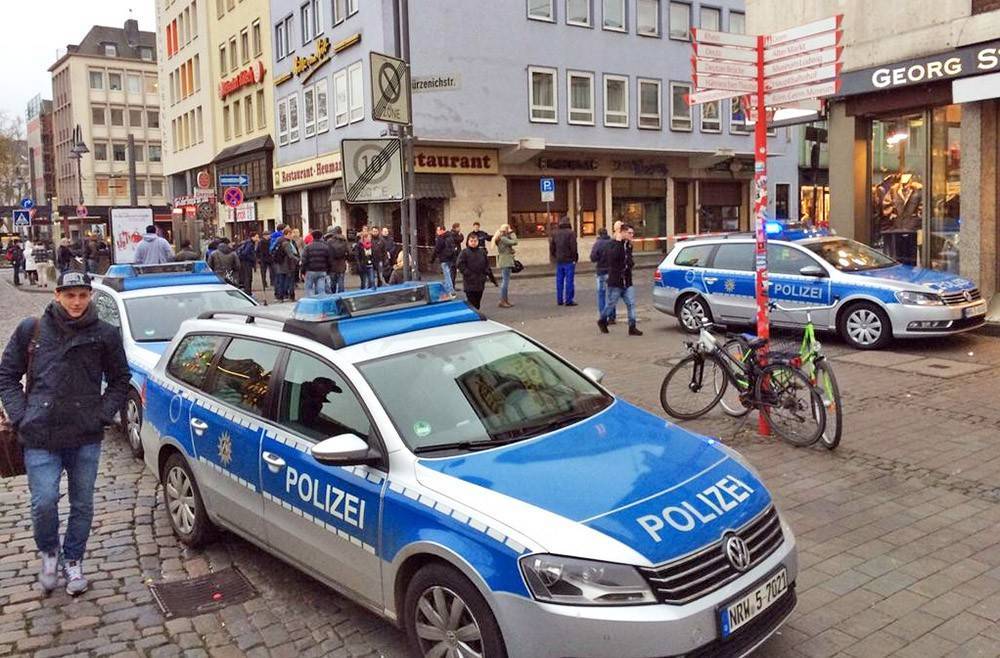 Полиция Берлина задержала около 200 участников протестов против карантина