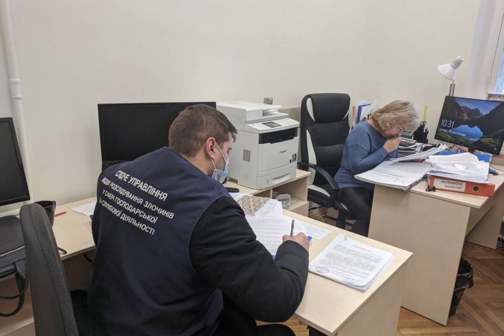 В Киеве правоохранители пришли с обысками в Национальный музей Революции достоинства