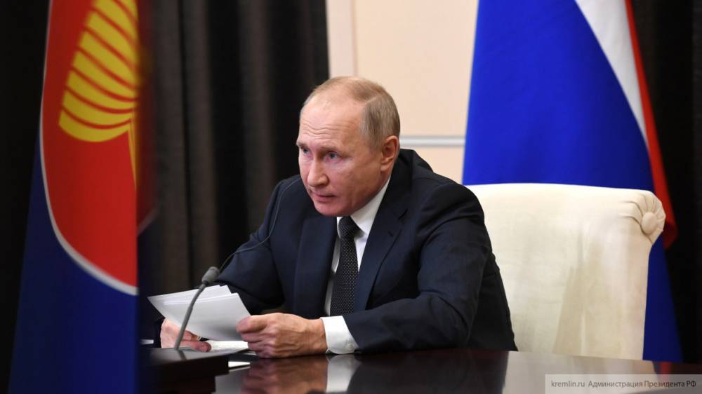 Путин заявил о необходимости выполнять обещания, которые даны гражданам