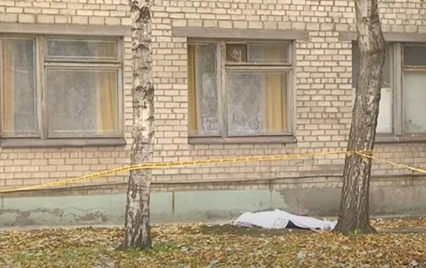 В Запорожье погибла женщина в COVID-больнице. 18+