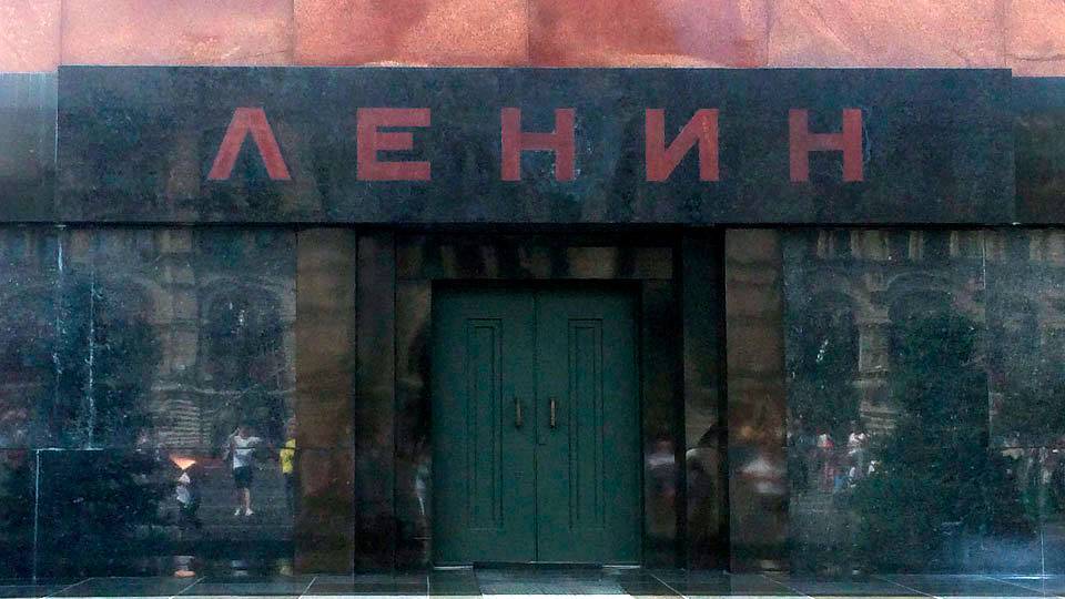 Кремль и Мавзолей Ленина снова закрывают для посещения
