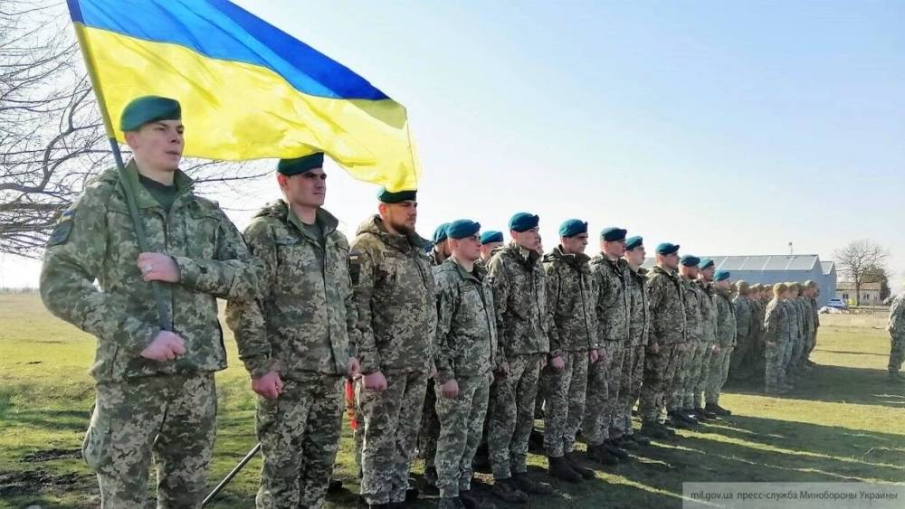 Турчинов пожаловался на системное разрушение украинской армии