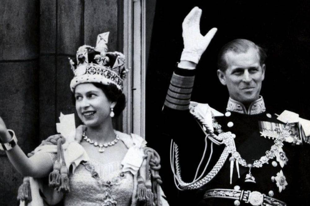 Елизавета II и герцог Эдинбургский Филипп отмечают 73-ю годовщину свадьбы. Фото