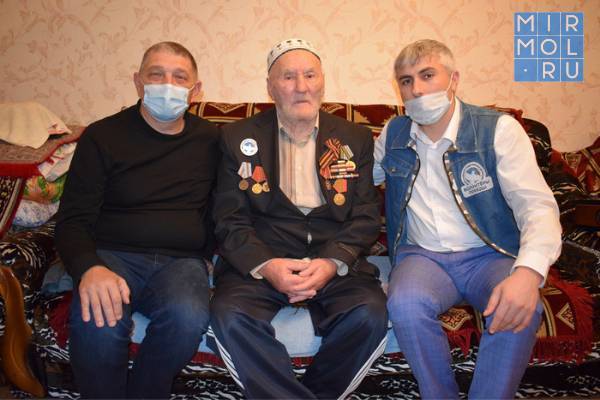 Росгвардейцы навестили ветерана Великой Отечественной войны