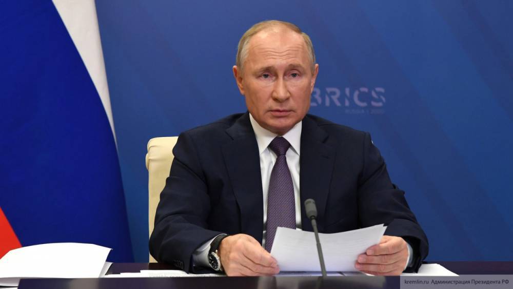 Путин призвал армянский и азербайджанский народы в НКР наладить контакт