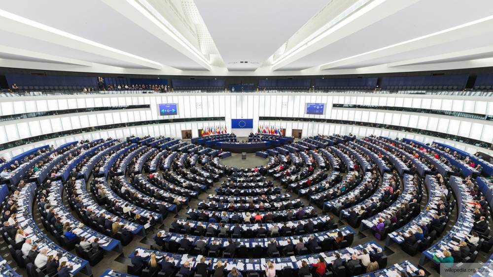 Европарламент рассматривает инициативу о снятии антироссийских санкций