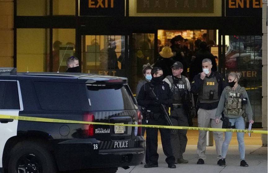 В США неизвестный открыл стрельбу в торговом центре, есть раненые