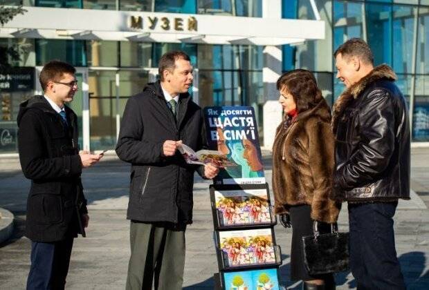 Украине придется выплатить свидетелям Иеговы 15 тысяч евро