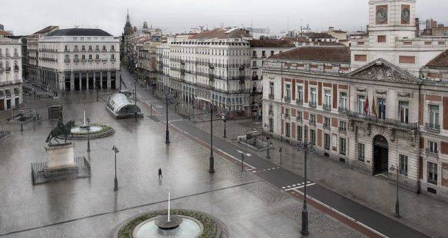 Власти Мадрида решили перед Рождеством полностью закрыть город