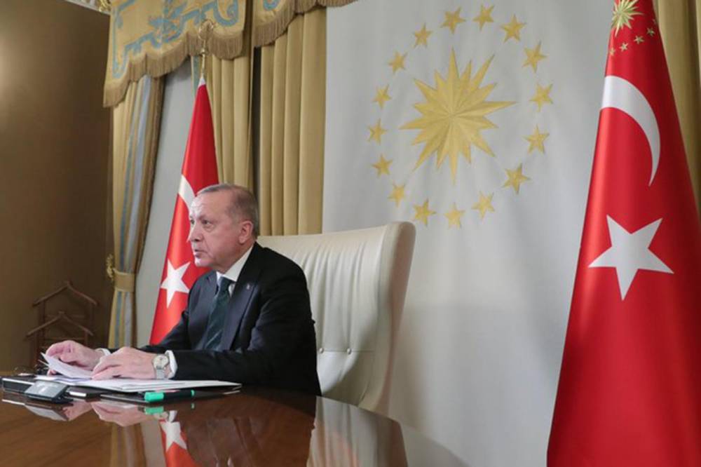 Эрдоган пообещал раздать всем турецкую вакцину от COVID-19, когда она появится