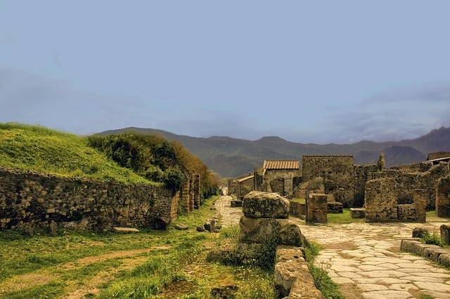 Археологи в Помпеях обнаружили исключительно хорошо сохранившиеся останки двух мужчин - Cursorinfo: главные новости Израиля