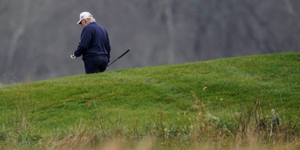 Трамп «прогуливает» виртуальное заседание G20, играя в гольф