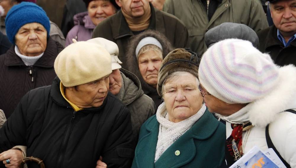 Перерасчет пенсий в 2021 году: кто из украинцев может остаться без надбавки