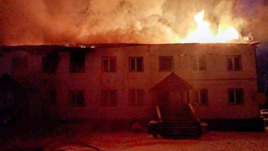 Один человек погиб при пожаре в жилом доме в Якутии