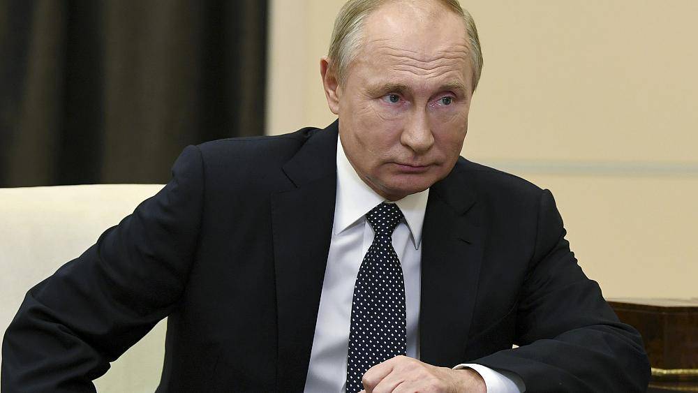 Почему Путин не поздравил Байдена