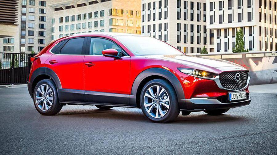 Названа стоимость кроссовера Mazda CX-30 для России