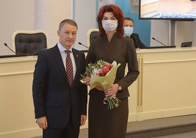 Новый детский омбудсмен в Рязанской области Анжелика Евдокимова принесла присягу