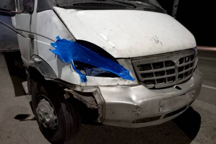 В Астраханской области водитель грузовика насмерть сбил пешехода