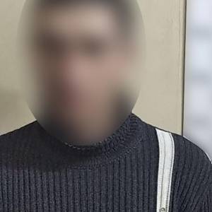 В Бердянске задержали парня, который угнал автомобиль «Новой почты». Фото