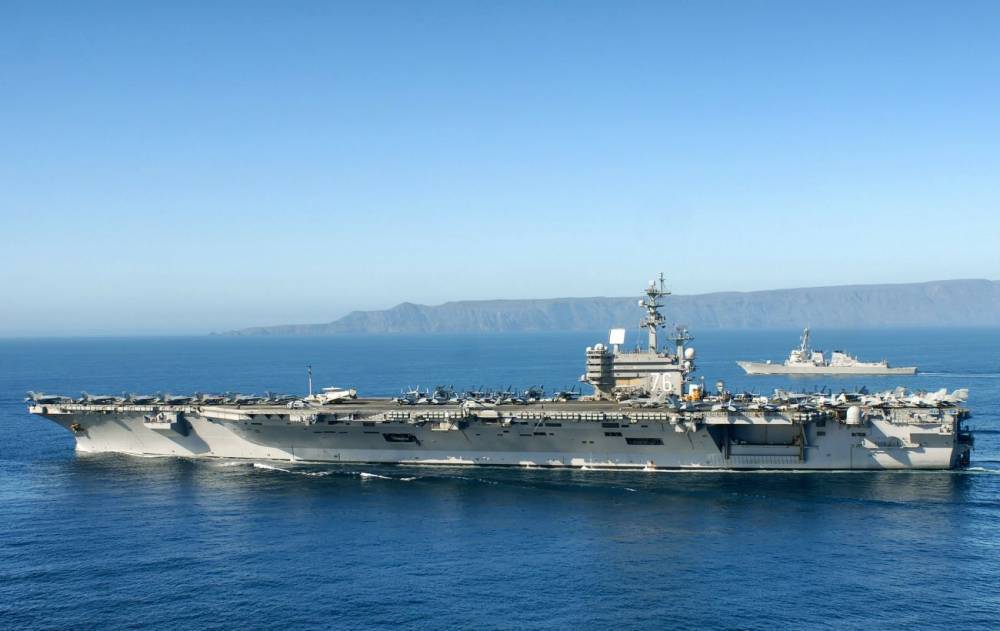 Россия пригрозила протаранить американский корабль в Японском море