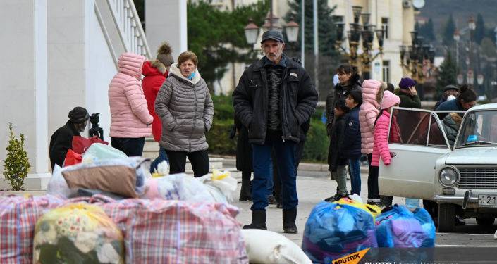 Более 2 тысяч человек вернулись за сутки в Нагорный Карабах – МО России