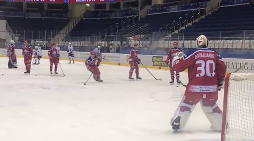 Хоккеисты "Юности" одержали победу над "Металлург-Жлобин" в матче чемпионата Беларуси
