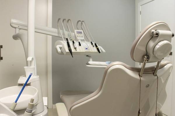 Стоматологи предупредили о росте цен из-за новых требований