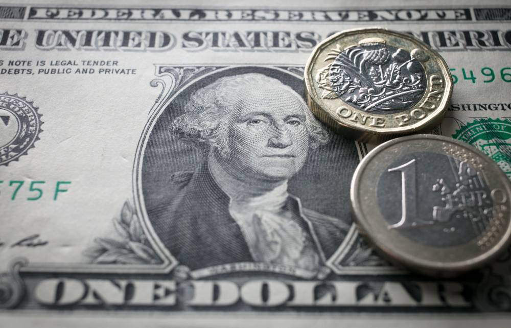 НБУ добьет украинцев новым курсом валют, доллар надавит на гривну: точный прогноз