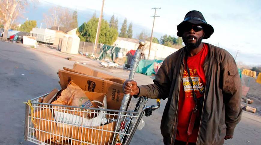 В Калифорнии из-за пандемии тысячи бездомных выдворят из временного жилья