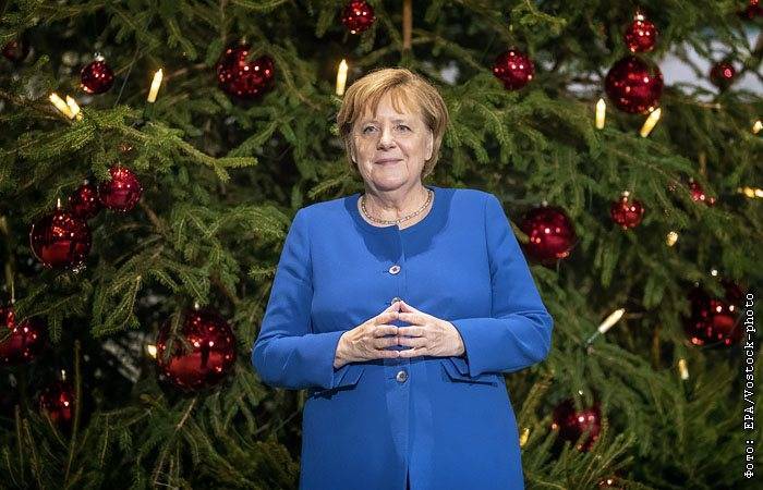 Меркель отказалась ослабить локдаун на Рождество и Новый год