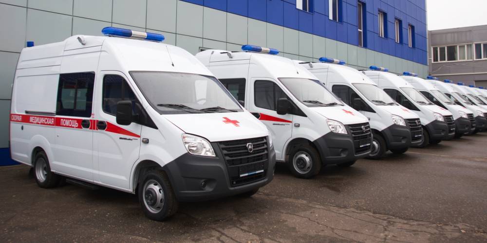 Ленобласть закупила 14 машин скорой помощи для районных больниц