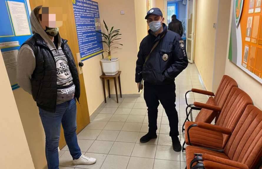 На Киевщине неизвестные пытались заблокировать работу избирательной комиссии