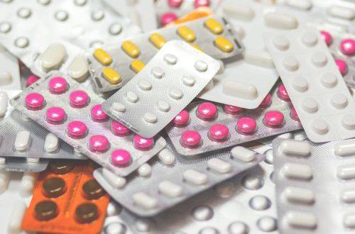 Пульмонолог подсказала, какие препараты не следует принимать при коронавирусе