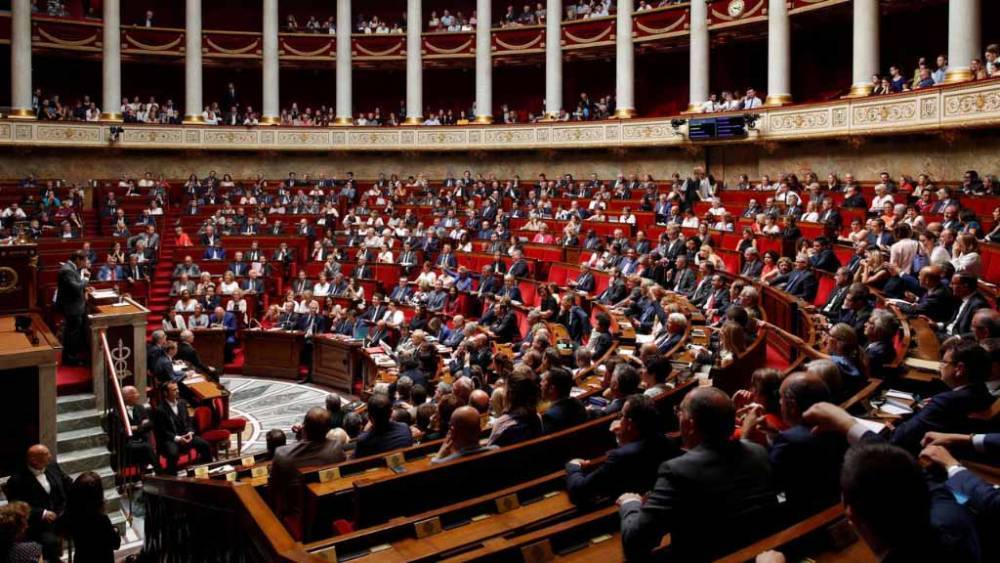 Сенат Франции призвал правительство признать НКР