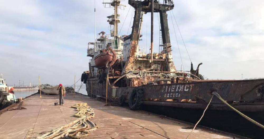 АМПУ скрыла утечку нефти в Черное море и блокирует работу экологов, — ГЭИ