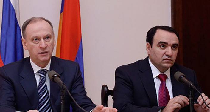 Артур Багдасарян и Николай Патрушев обсудили ход реализации договоренностей по Карабаху