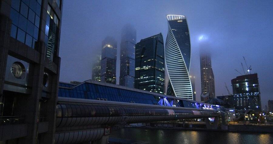 Москвичей предупредили о тумане и гололедице